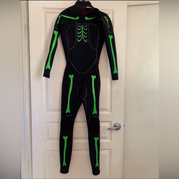 Other - Buell Surf Wetsuit - 4/3 full suit - Womens 6 / XS